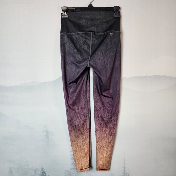 AR-33 Purple Ombre Mid-Rise Activewear Yoga 7/8 Leggings | Women's Small - Picture 5 of 9